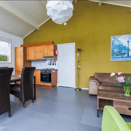 Villa Vakantiehuis De Wilgenroos à Wervershoof Extérieur photo